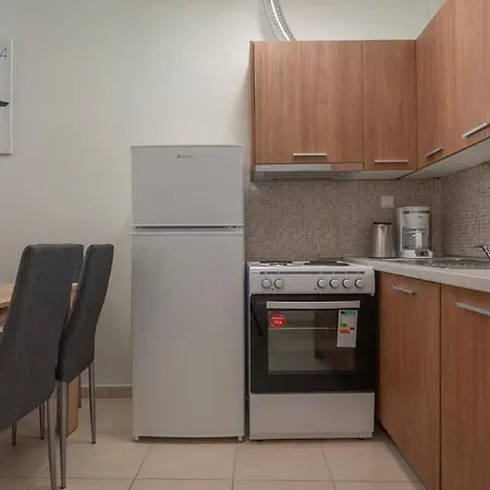 Kosmos Sevice Family Center 4a Apartman